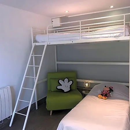 D'hotes Poirier Bazin Montry