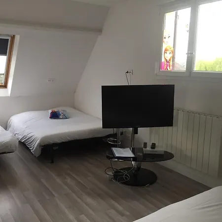 D'hotes Poirier Bazin Nocleg ze śniadaniem Montry